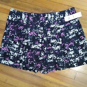 Elle Parisian skort